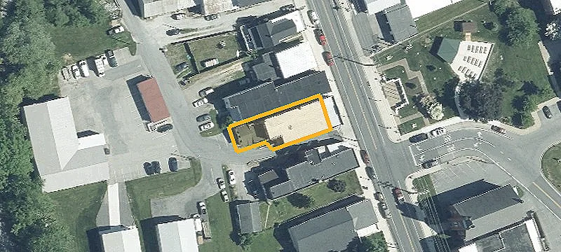 1214 Main St