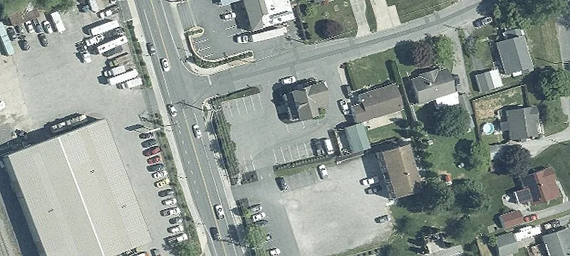851 Main St