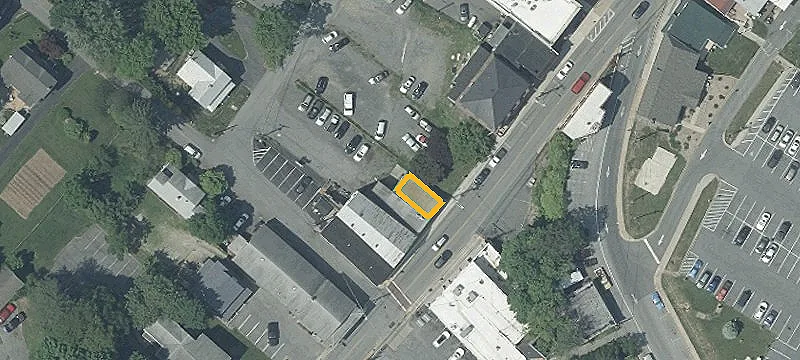 228 Main St