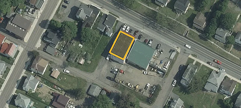 223 Main St