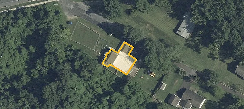 915 Palmer Rd