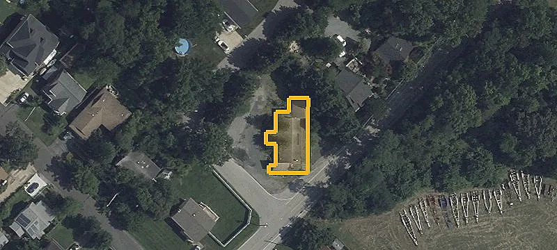 726 Londontown Rd