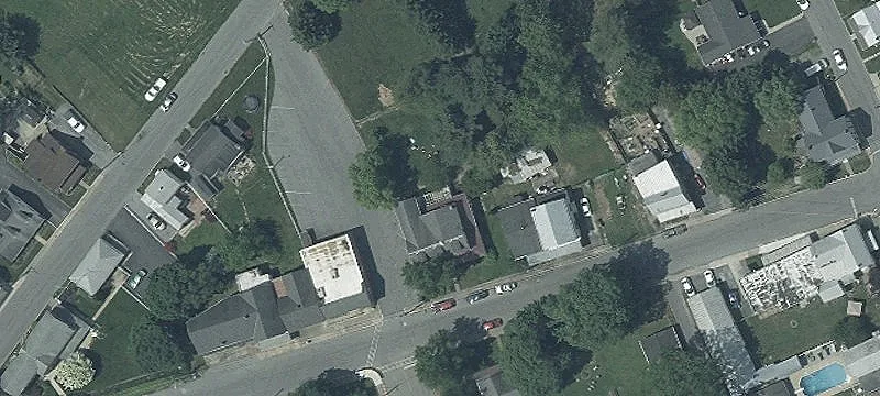 13 Pennsylvania Ave