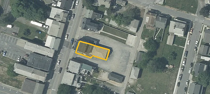 16 Main St
