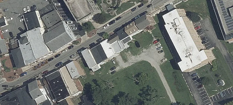 132 Main St