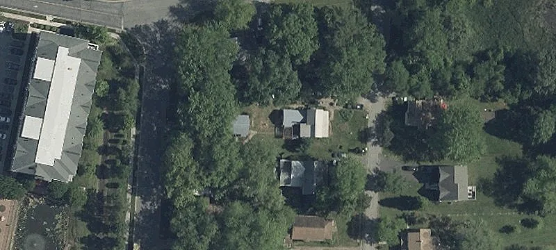 123 Dundee Ave