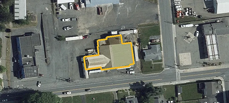 305 Main St