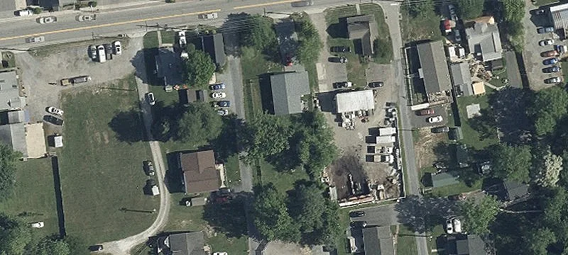 4402 Main St