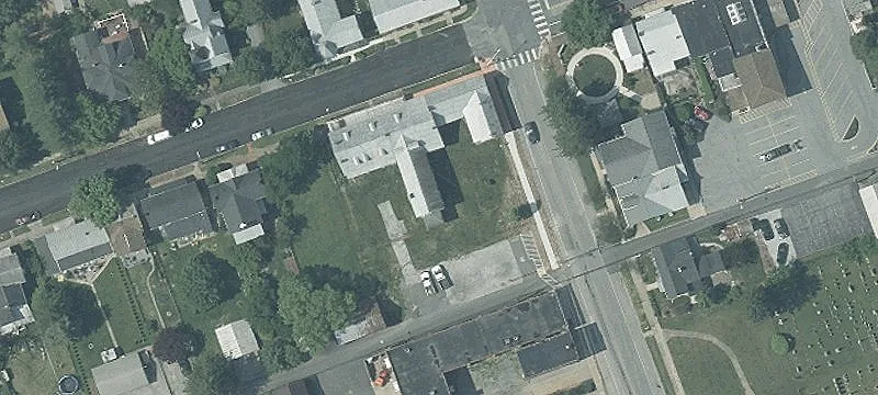 141 Main St