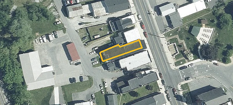 1216 Main St