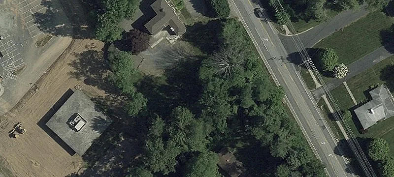 910 Main St