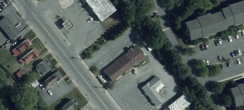 834 High St