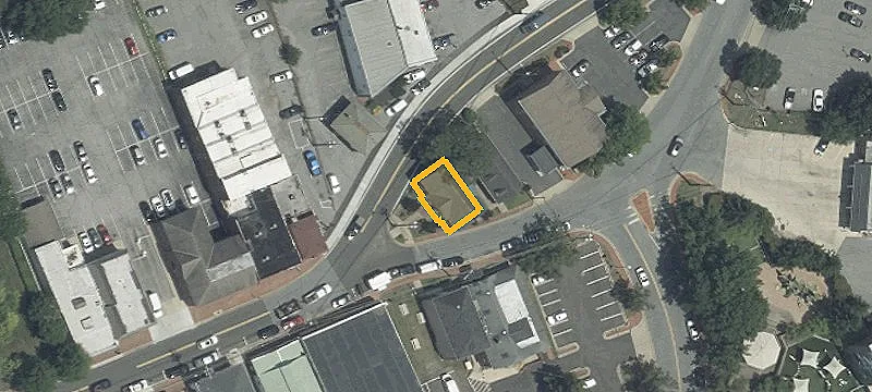 14811 Main St