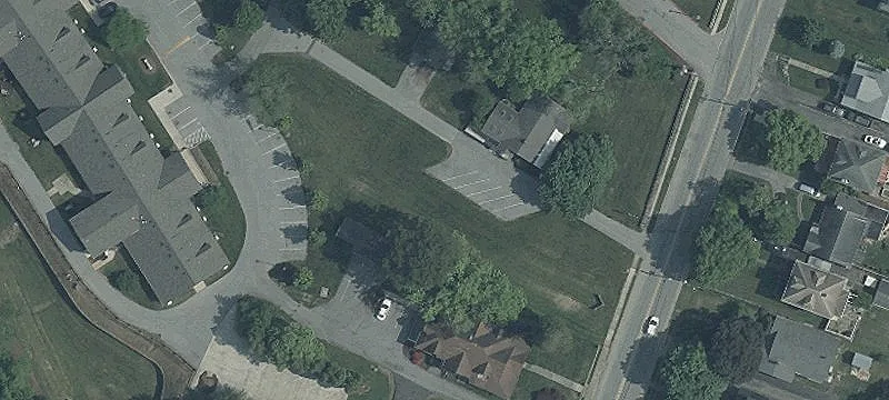 140 Artizan St