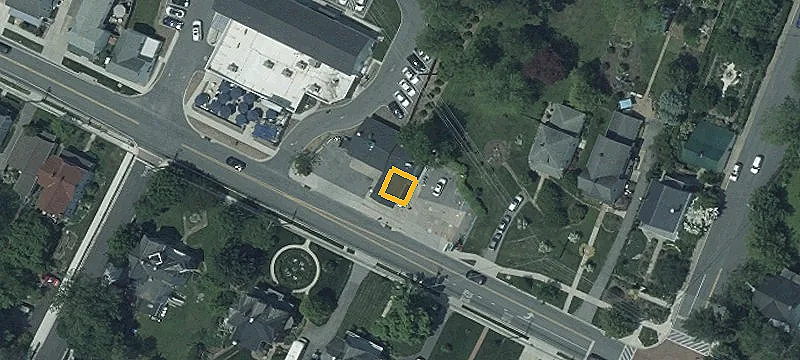 211 Main St