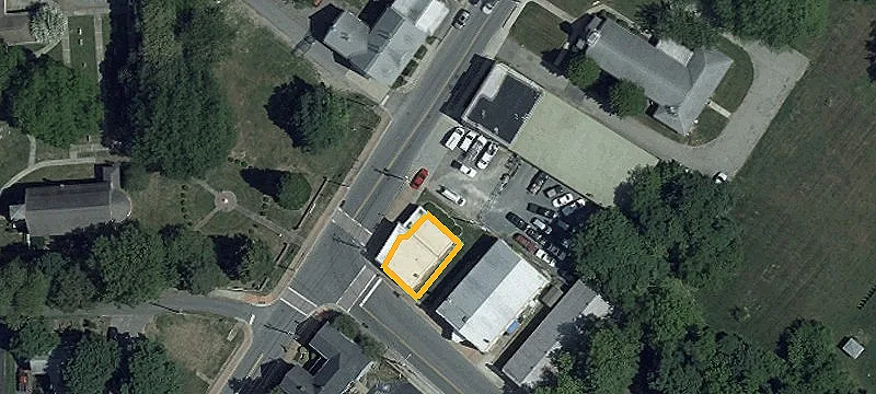402 Main St