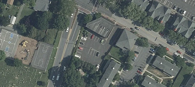 628 Main St