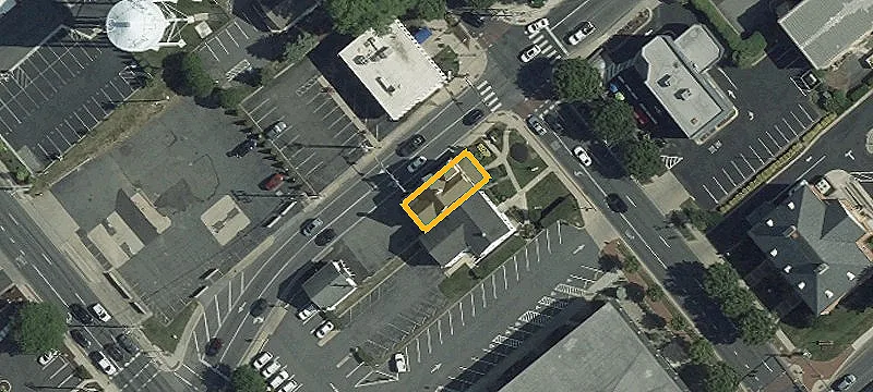 200 Main St