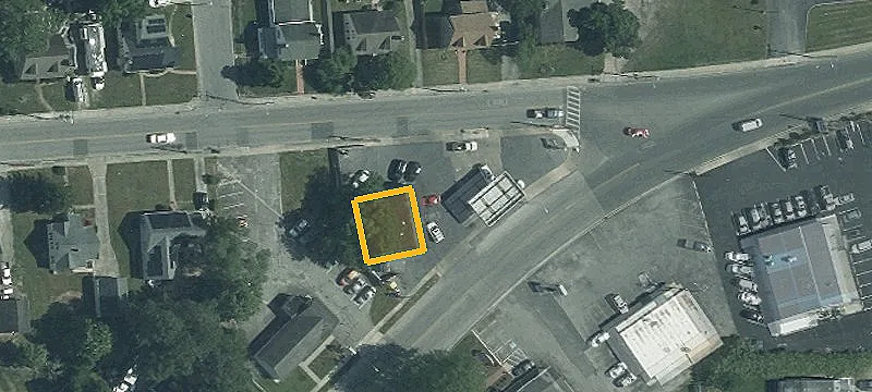 1123 Main St
