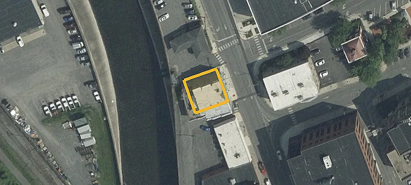 66 Mechanic St