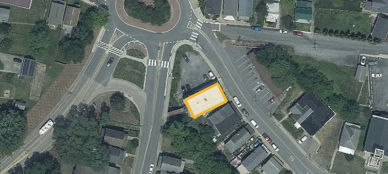 25 Petersville Rd