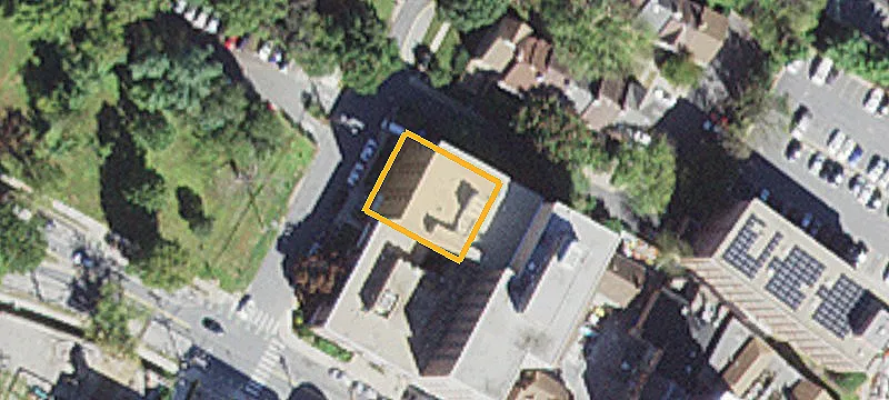 8905 Fairview Rd