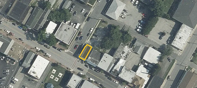 373 Main St