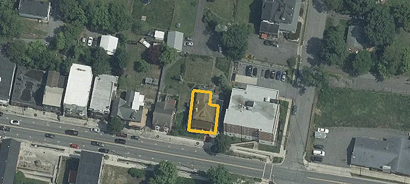10 Main St