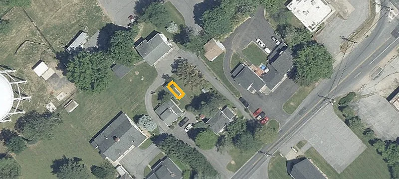 8 Berrymans Ln