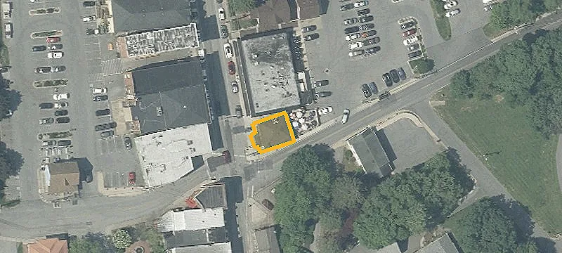7567 Main St