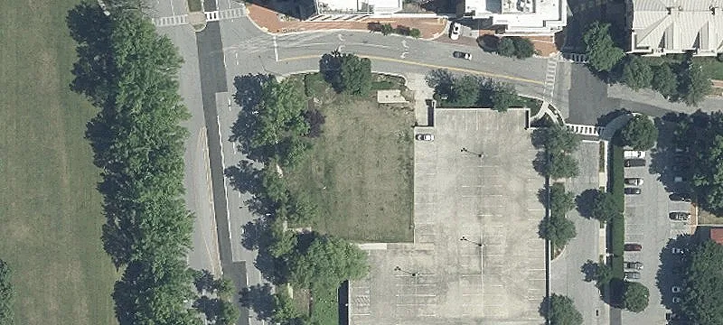 10200 Wincopin Cir