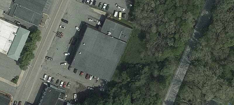 32 3rd St