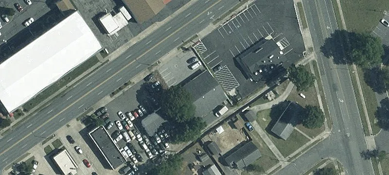 820 Main St