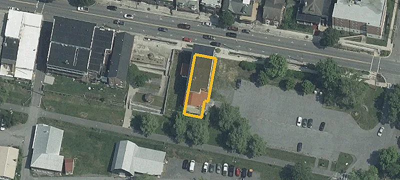 15 Main St
