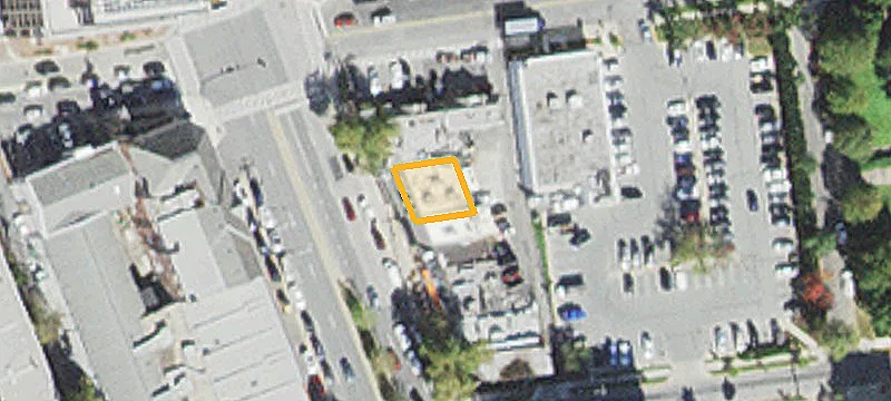 7017 Wisconsin Ave