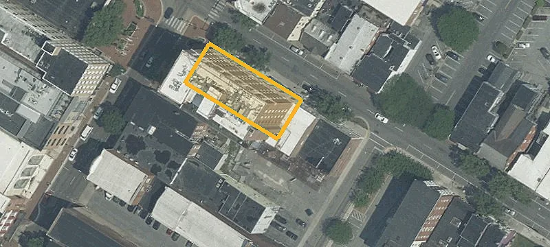 6 Public Sq