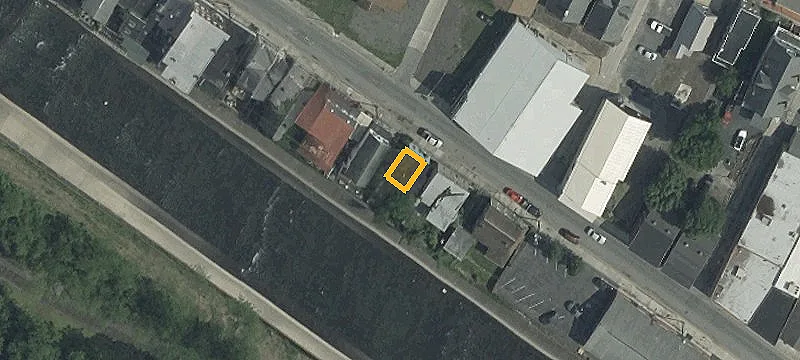 634 Mechanic St