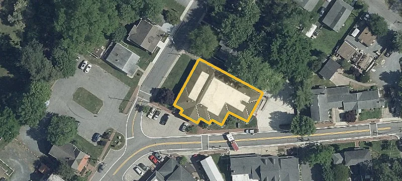 7101 Main St