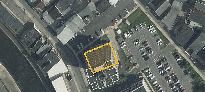 135 Mechanic St