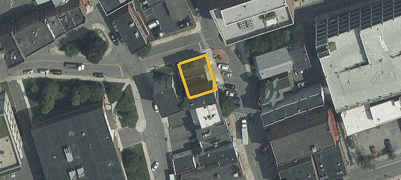 105 Ctr St