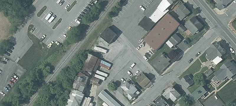 8 Ml Ave