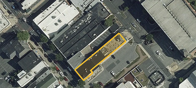 21 Main St