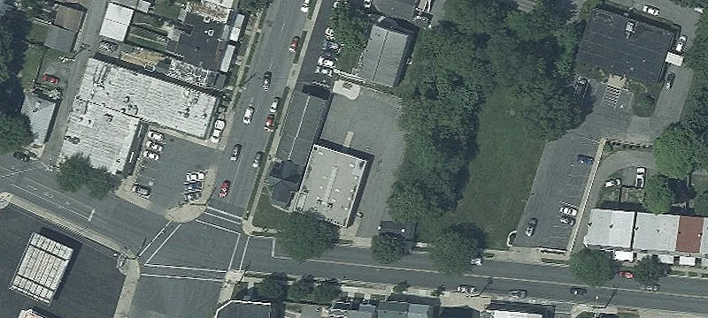27 7th St
