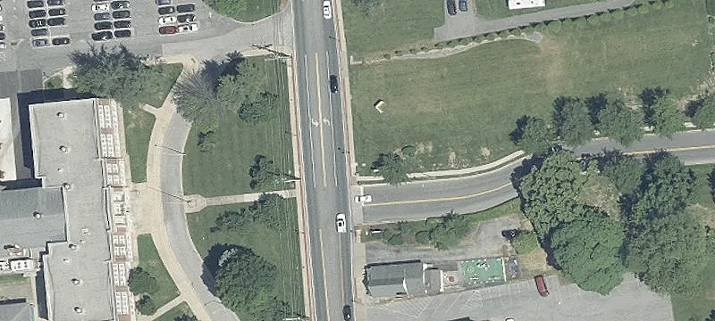 137 Main St