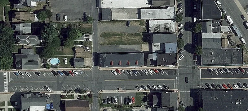 415 Pennington Ave