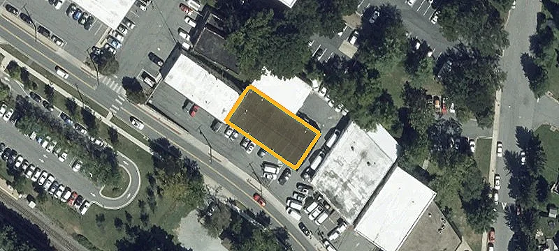 10441 Metropolitan Ave