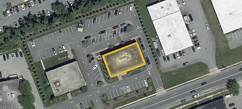 1026 Cromwell Brg Rd