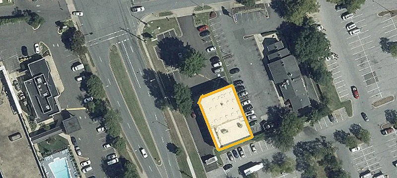 8801 Hampton Mall N Dr