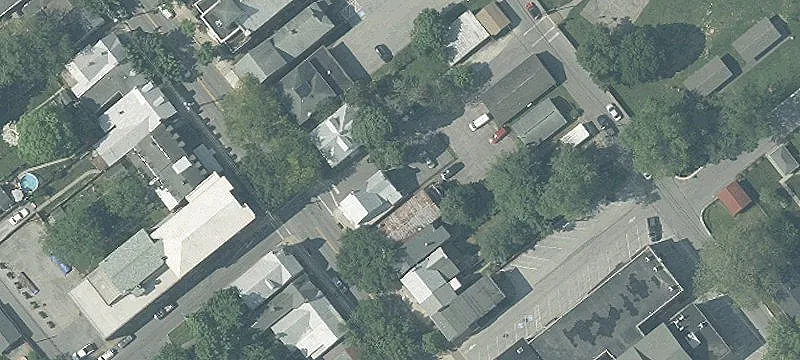 143 Main St