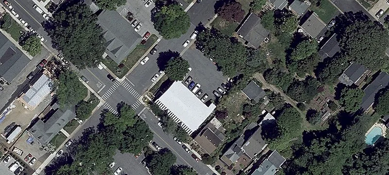 24 Annapolis St